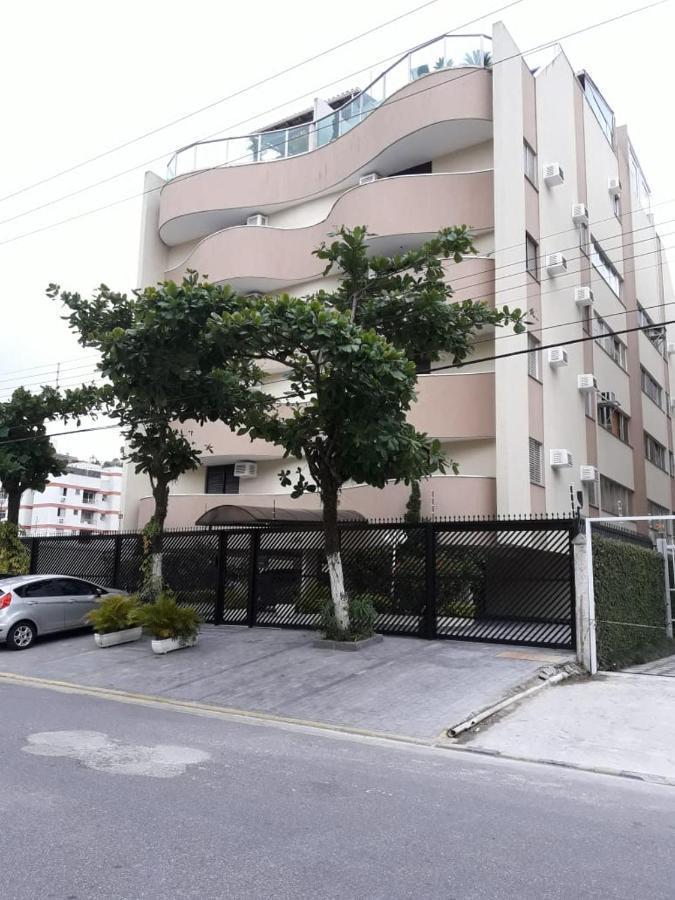 グァルジャーApartamento Sol Y Mar Enseada Gurujaアパートメント エクステリア 写真